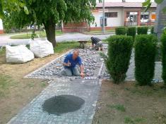 rekonstrukce pomníku padlých 13.5.2011 f.BEKROSTAV s.r.o.